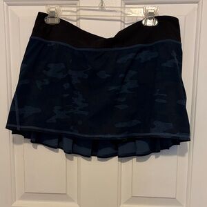 Lululemon Athletica Black and Blue Mini Skirt